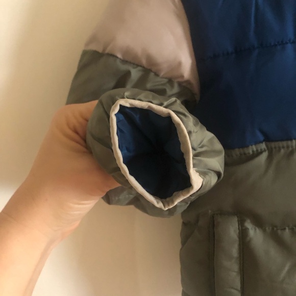 NWT Boys 5T Colorblock Hooded Puffer Jacket - Picture 7 of 8